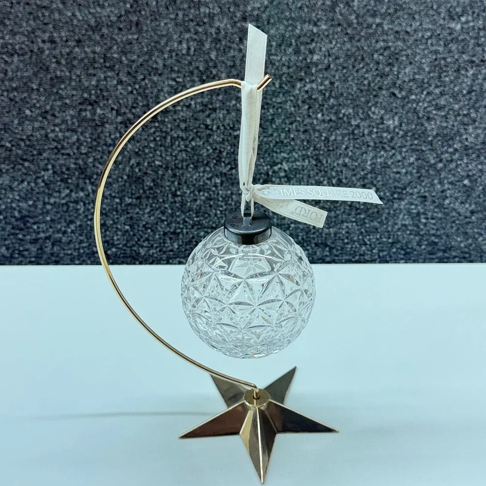 Vtg Waterford Crystal‎ Times Square 2000 Ornament with Department 56 Star Stand